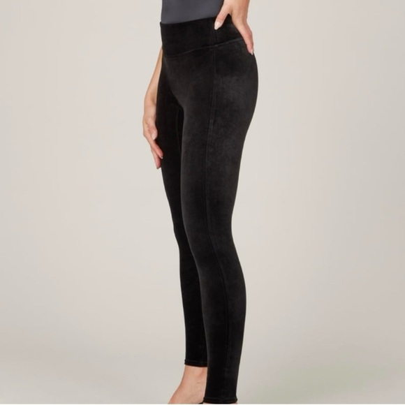 SPANX Velvet Black High Waist Leggings Size M Style 2070 - Picture 1 of 10